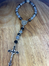 Load image into Gallery viewer, Raiders Shield Rosary